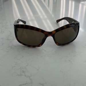 Never worn - Tory Burch sunglasses